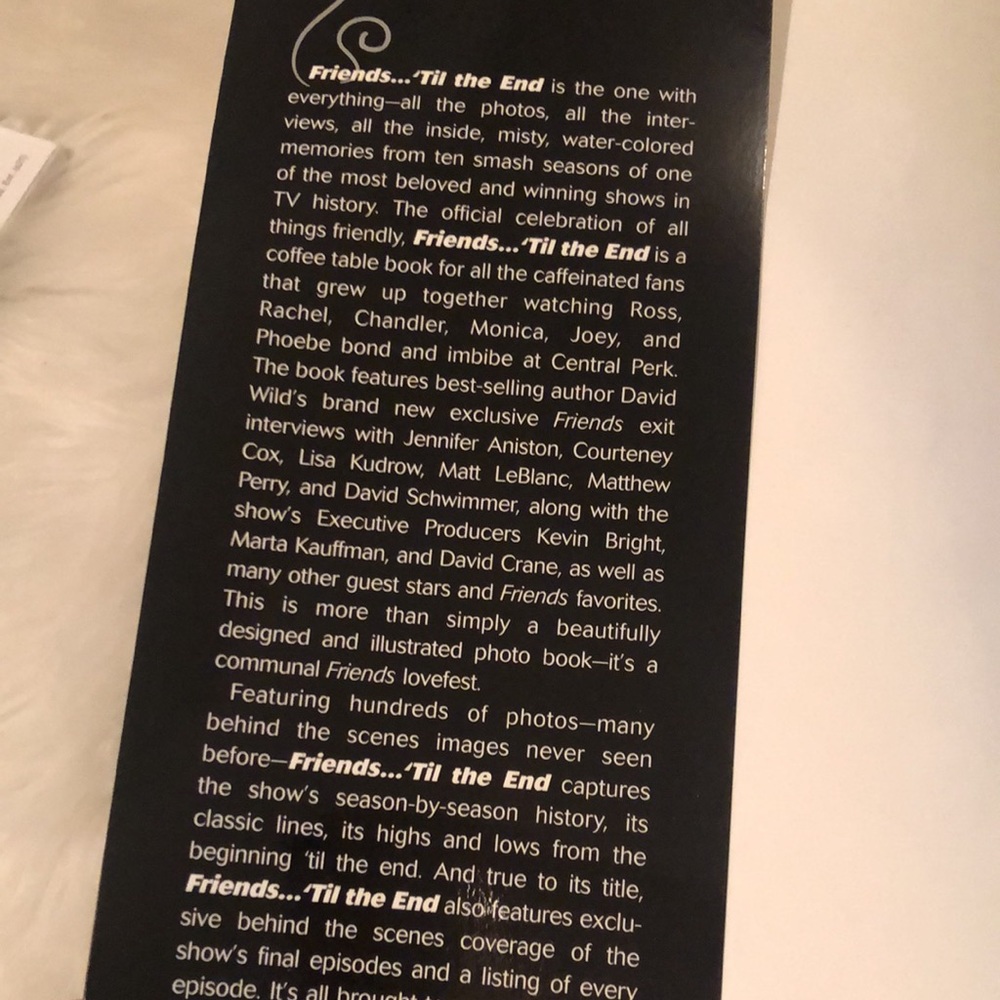 FRIENDS Collector’s Edition 2004 Book, Photo Clip Frame and Coffee Mug - Picture 12 of 12